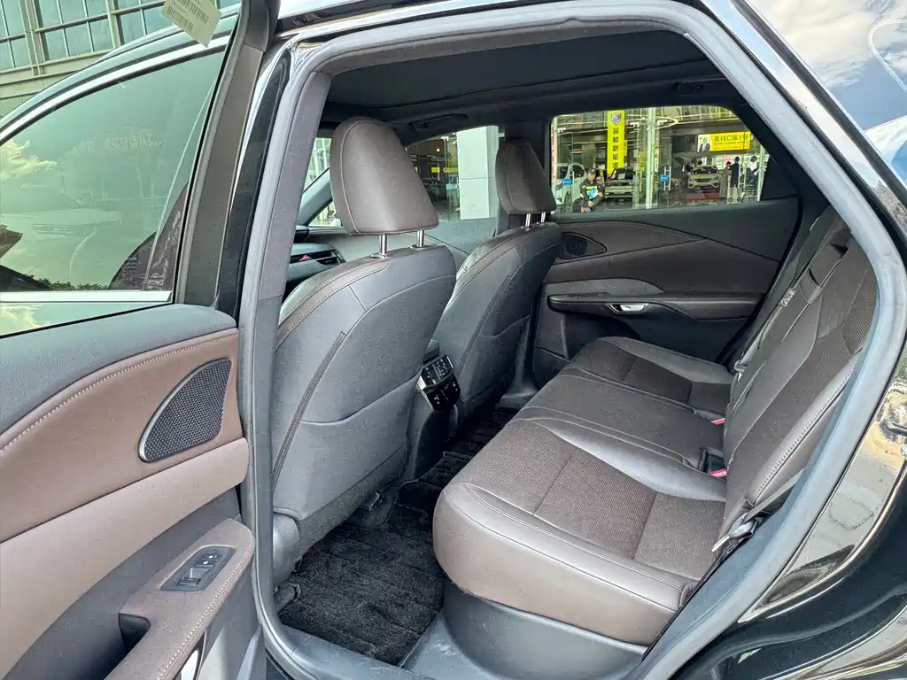 Lexus RX New Energy — миниатюра 8