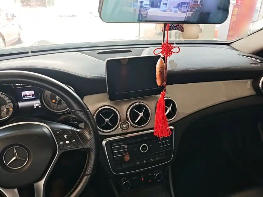 Mercedes-Benz GLA 2016 GLA 200 Fashion
