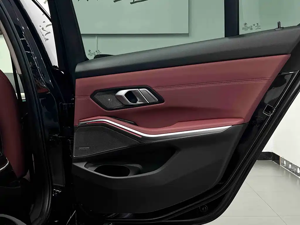 BMW 3 Series — миниатюра 15