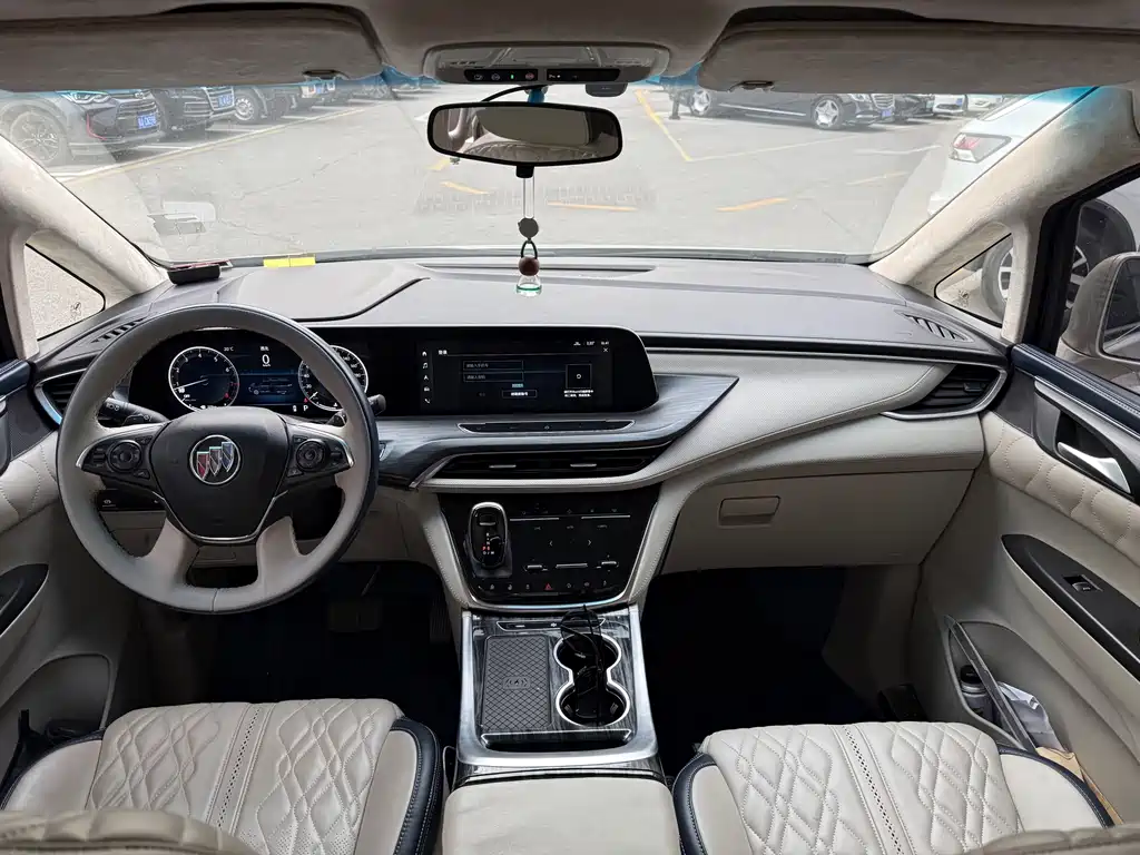 Buick GL8 — миниатюра 6