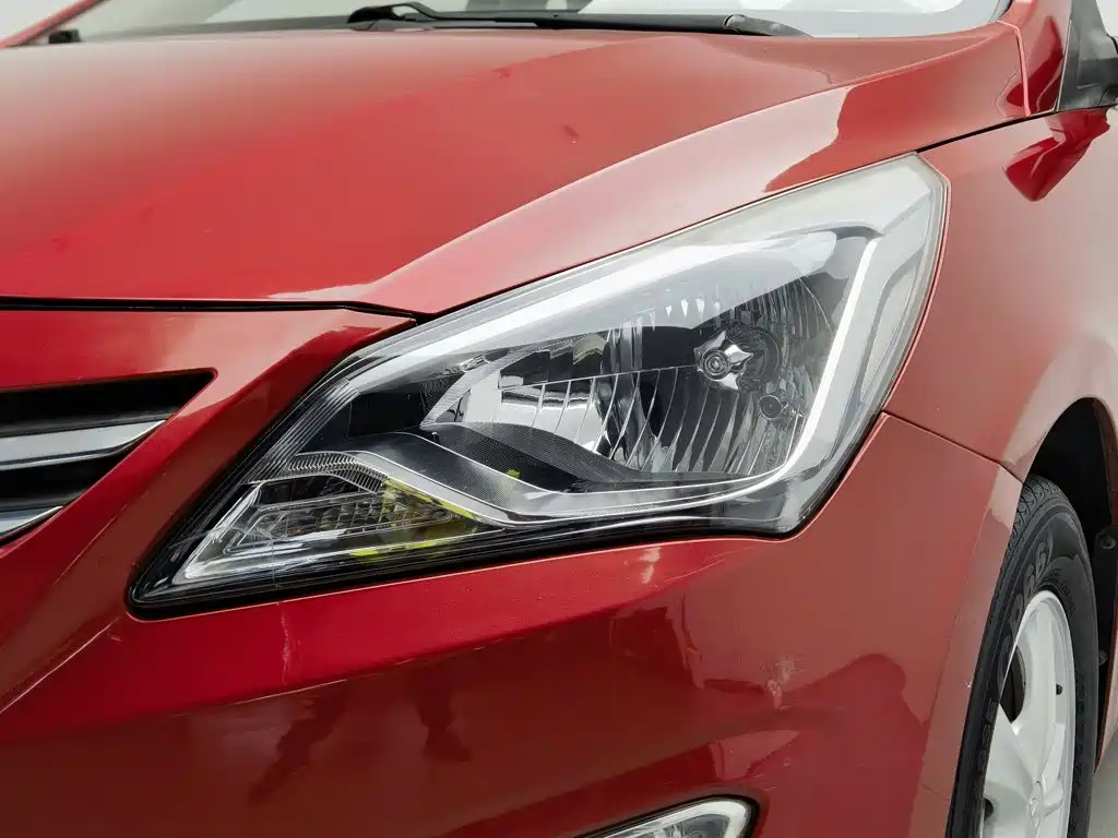 Hyundai Verna — миниатюра 7