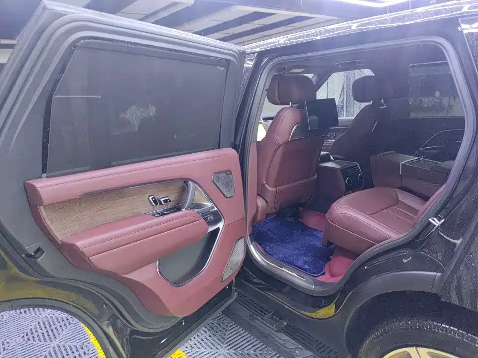 Land Rover Range Rover — миниатюра 9