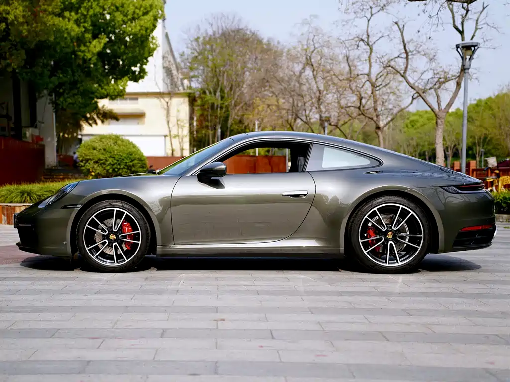 Porsche 911 2020 Carrera 3.0T