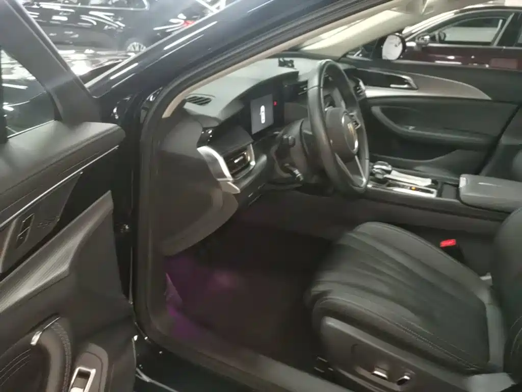 Hongqi Hongqi H5 — миниатюра 16