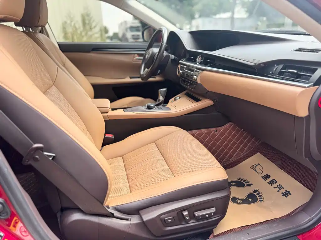 Lexus ES — миниатюра 10