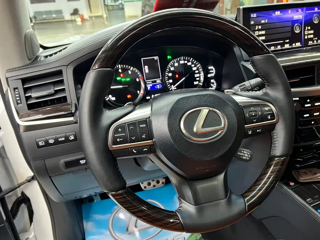 Lexus LX — фотографии объявления, Фото 17