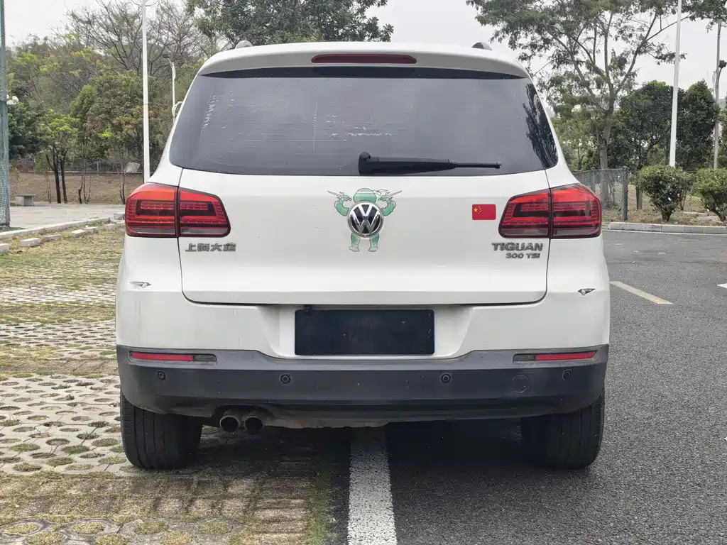 Volkswagen Tiguan 2015 1.8TSI AT Comfort