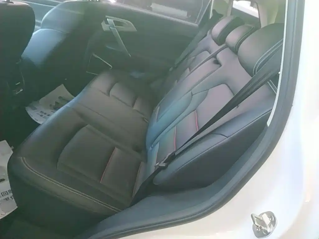 Geely Boyue — миниатюра 17