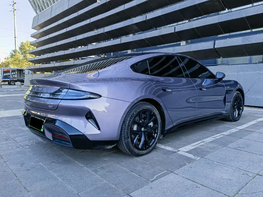 XIAOMI CAR XIAOMI SU7