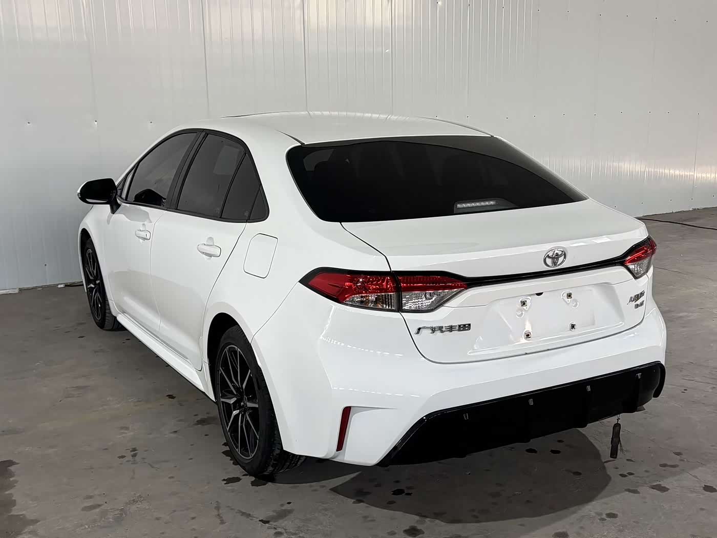 Toyota Levin 1.2 л 2023 г. Белый, пробег 25000 км