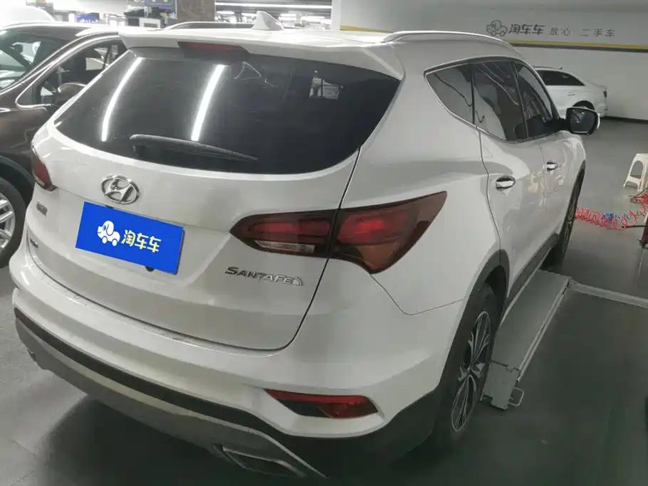 Hyundai Santa Fe — миниатюра 3