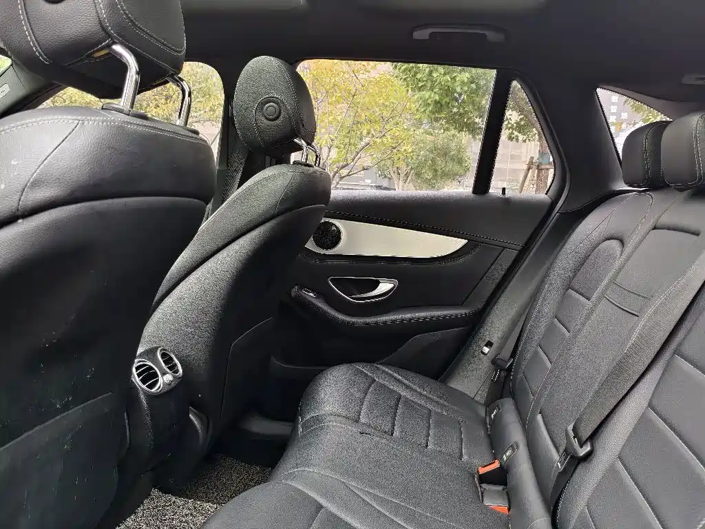 Mercedes-Benz GLC — миниатюра 10
