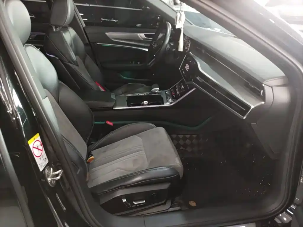 Audi A6L — миниатюра 25