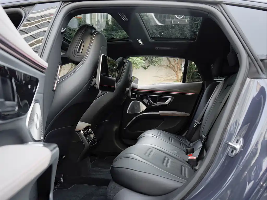 MERCEDES-BENZ EQS AMG