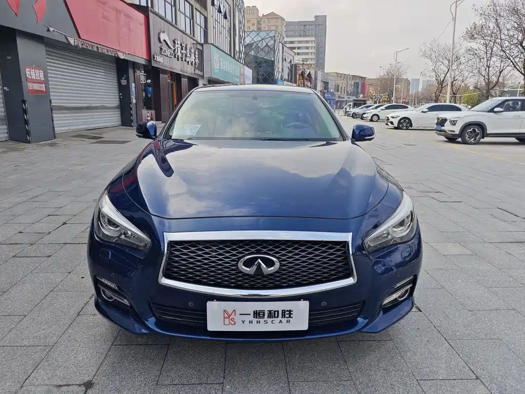 INFINITI Q50L