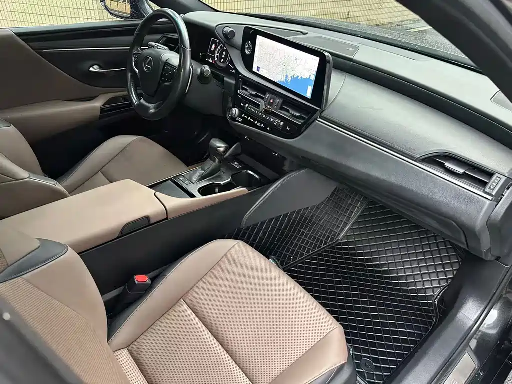 Lexus ES — миниатюра 8
