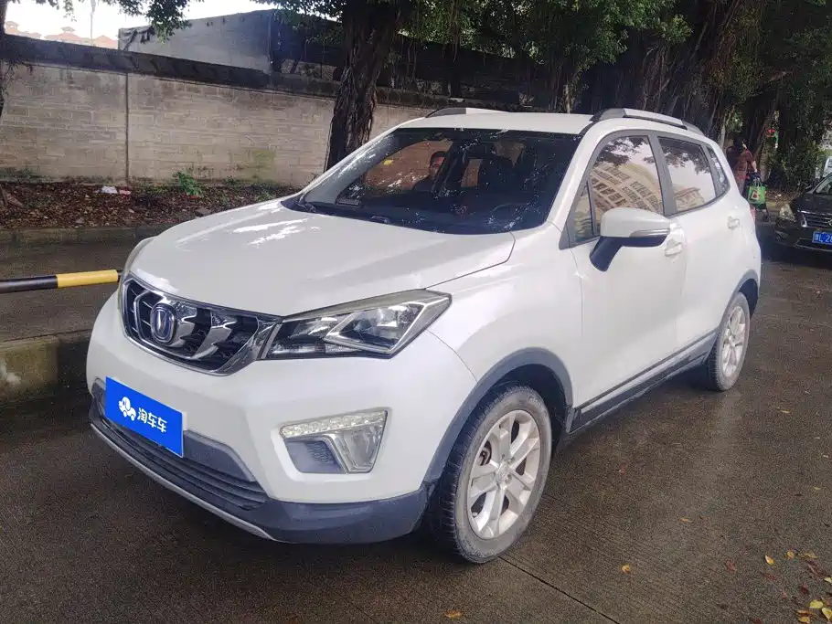 Changan CS15