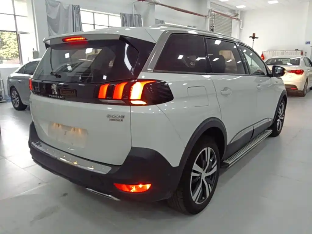 Peugeot 5008 — миниатюра 7