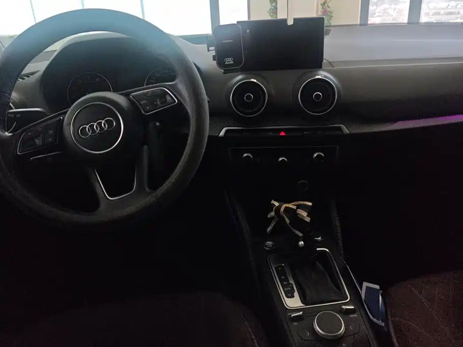Audi Q2L — миниатюра 12