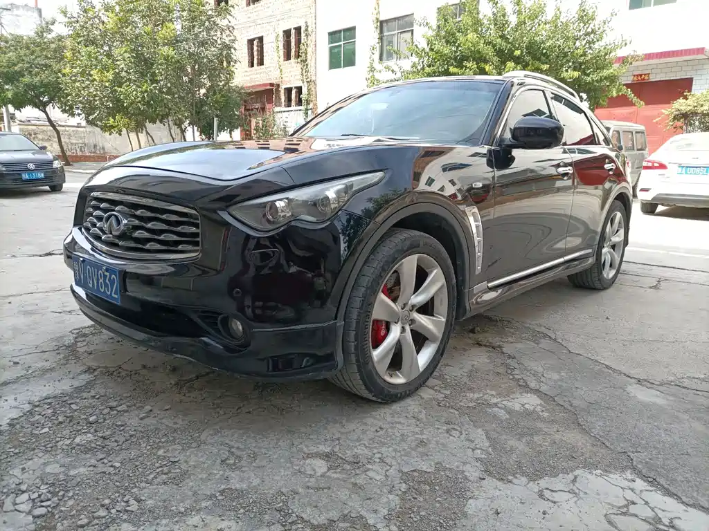 Купить Infiniti FX