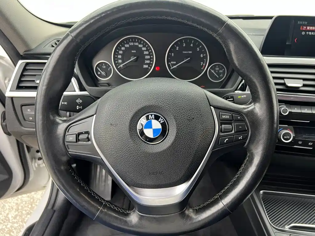 BMW 3 Series — миниатюра 11
