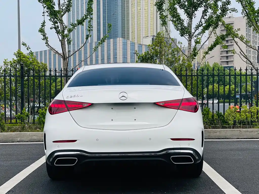 Mercedes-Benz C-Class — миниатюра 9