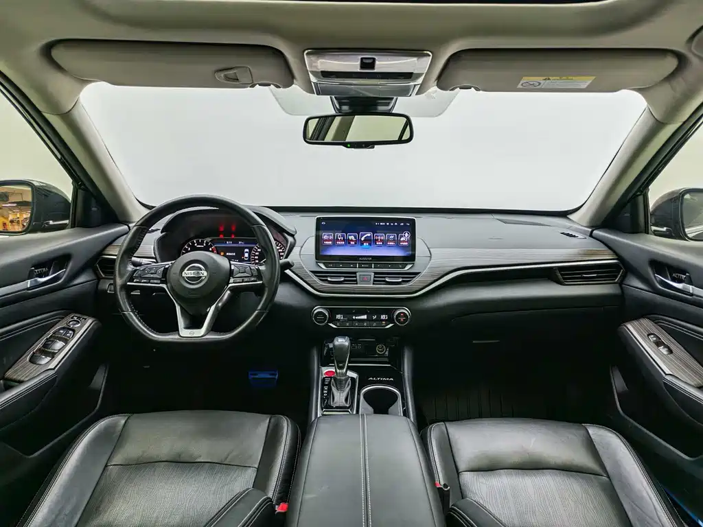 Nissan Teana — миниатюра 6