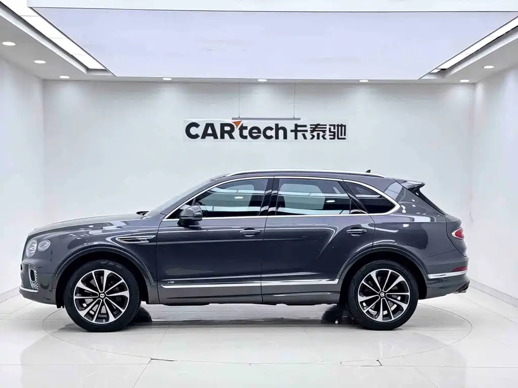 Bentley Bentayga 2021 4.0T V8