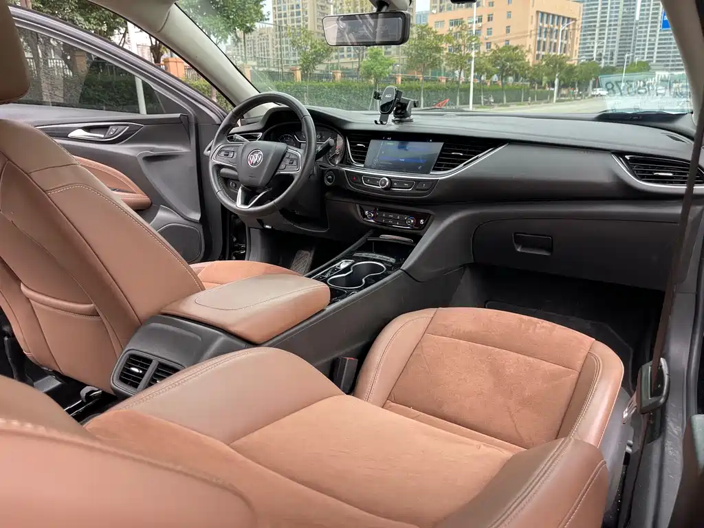 Buick Regal — миниатюра 16