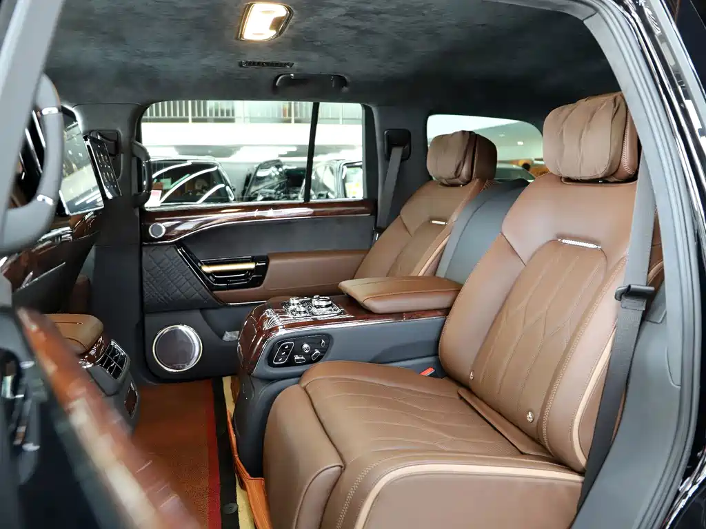 Hongqi Hongqi Golden Sunflower Guoyao — миниатюра 6
