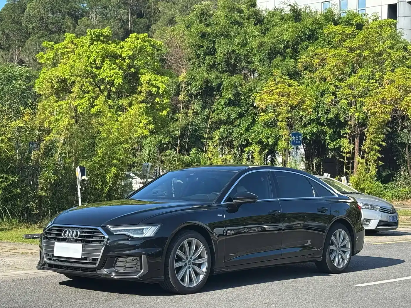 奥迪A6L 2021款 45 TFSI 臻选动感型 2021