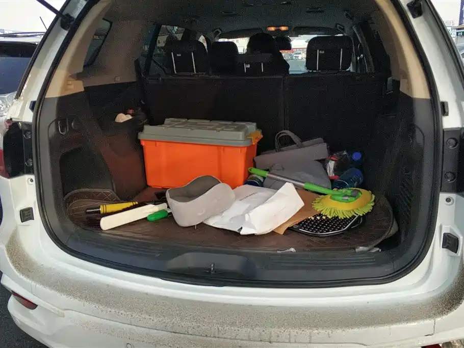 ISUZU MU X SHEPHERD RANGER