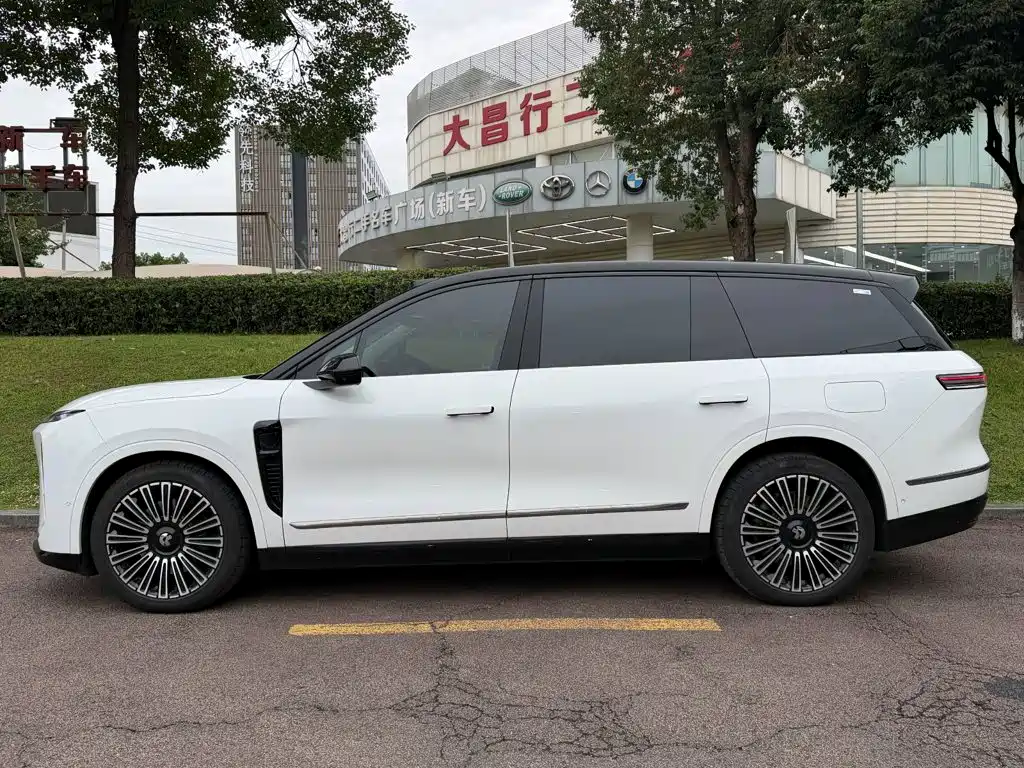 NIO ES8 — миниатюра 3