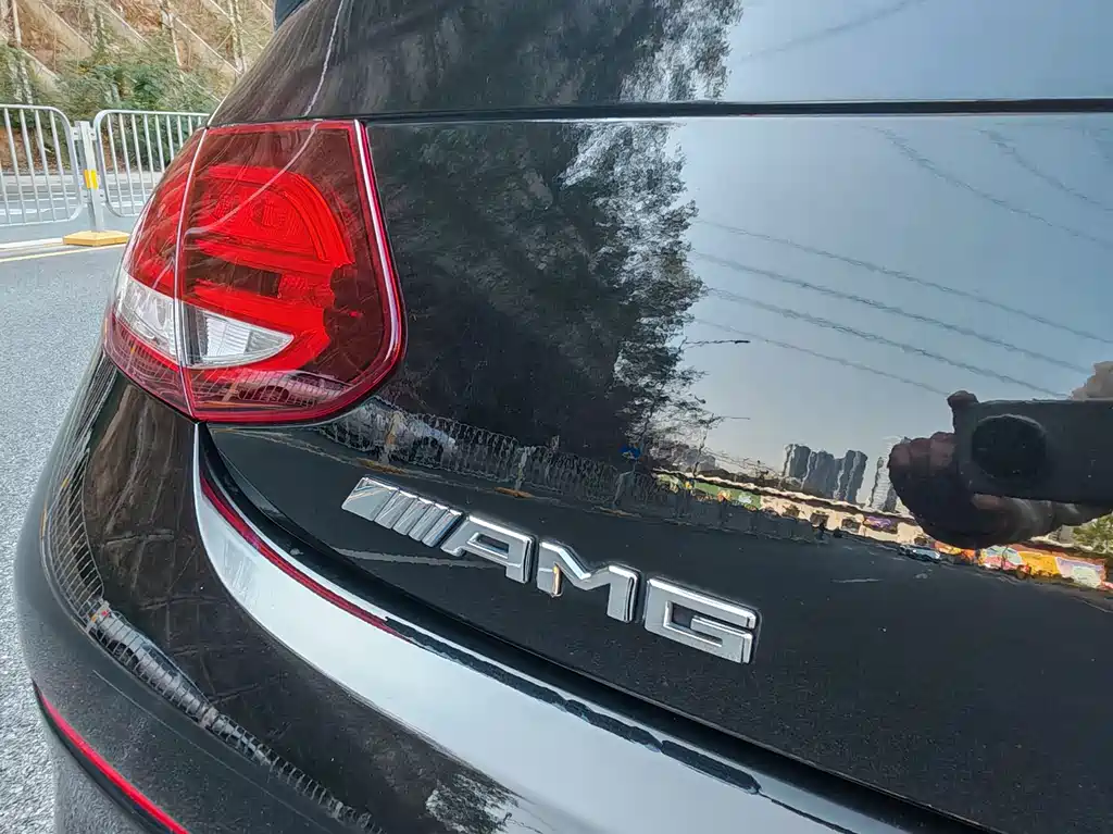 MERCEDES-BENZ C CLASS AMG