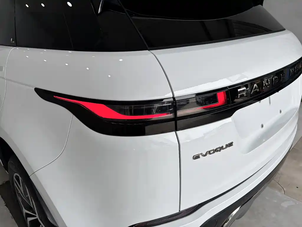 Land Rover Range Rover Evoque 2024 L SE