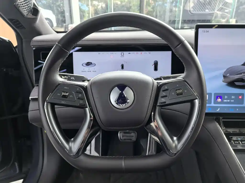 Denza Denza Z9 — миниатюра 2