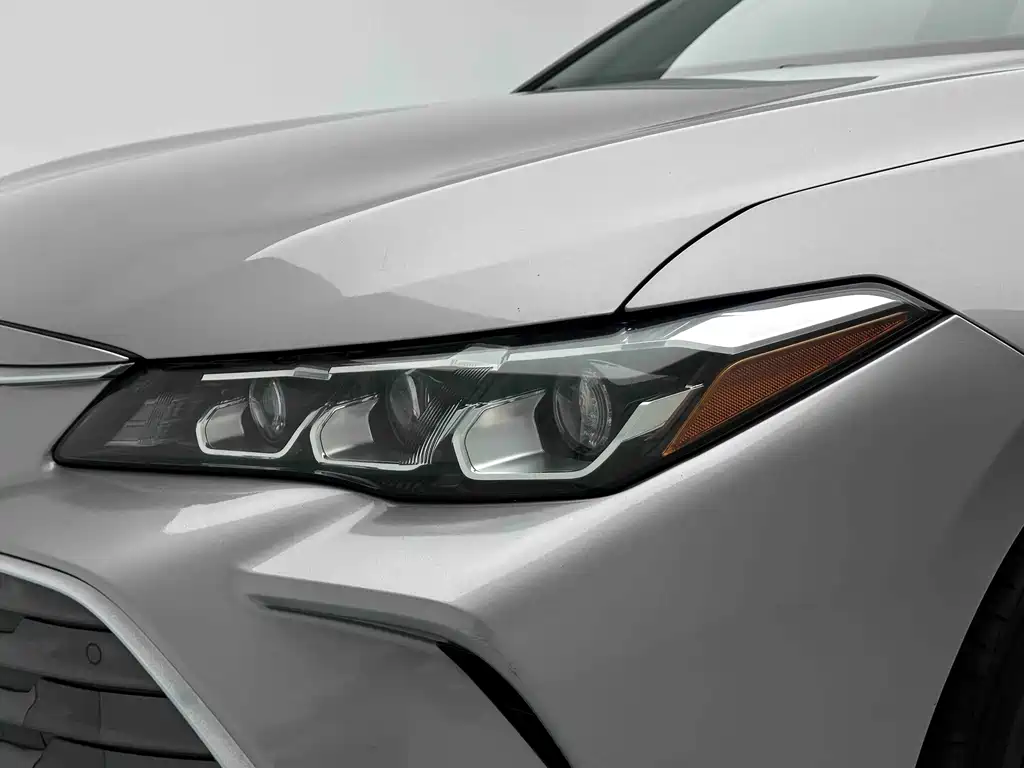 Toyota Avalon — миниатюра 9