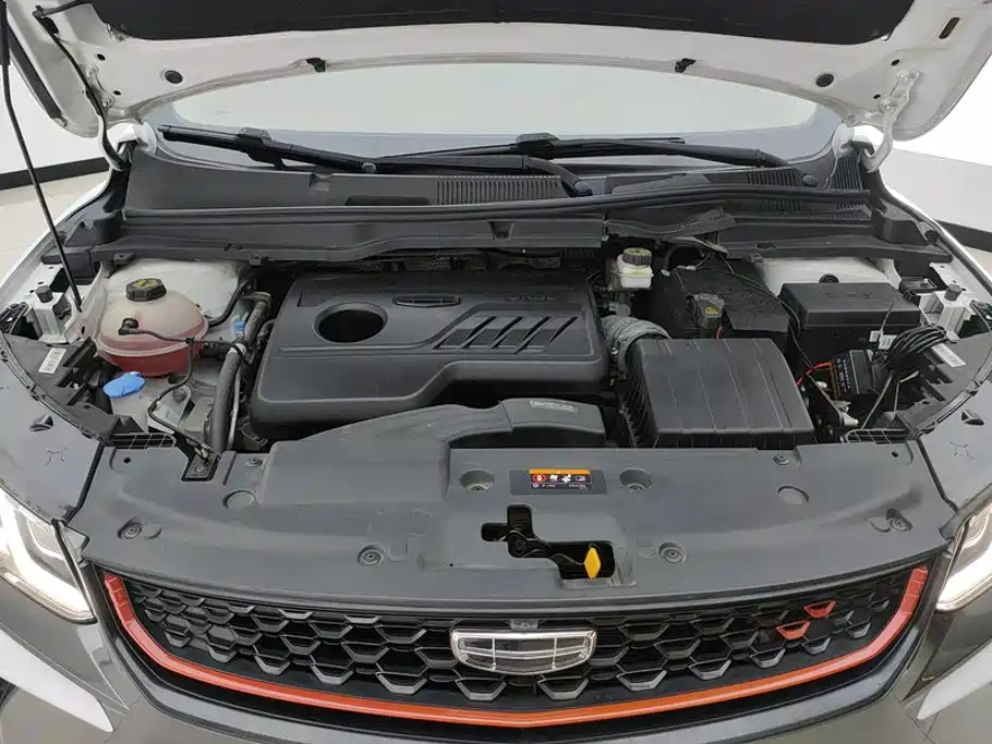 Geely Binyue — миниатюра 10