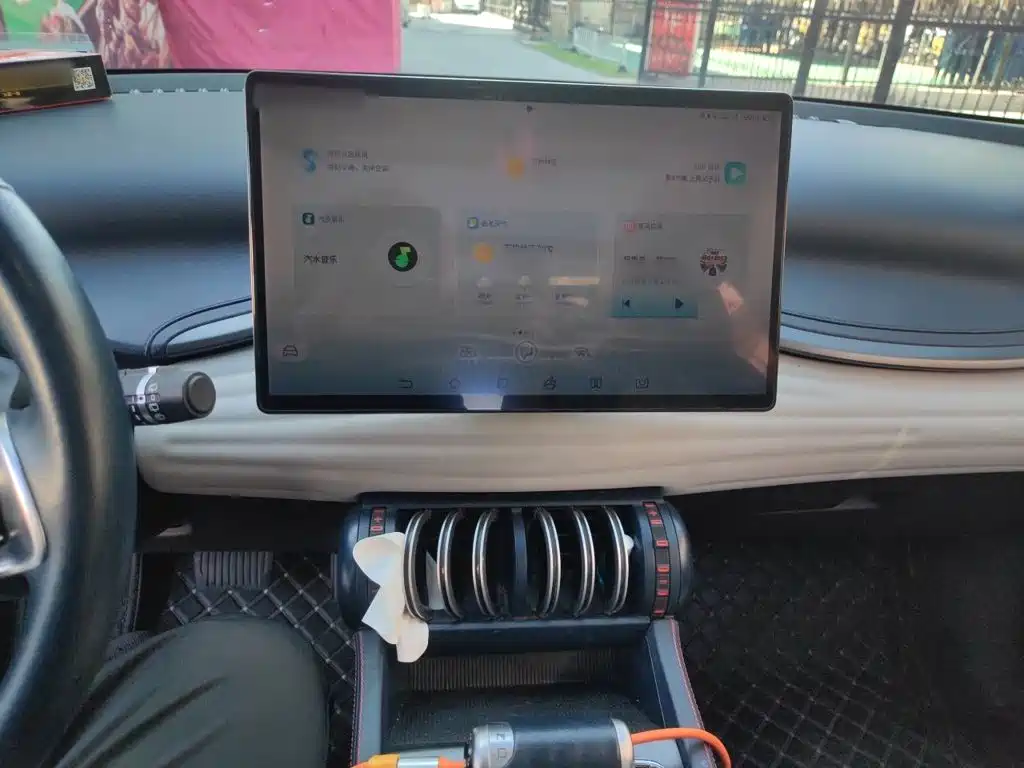 BYD Yuan Plus — миниатюра 6