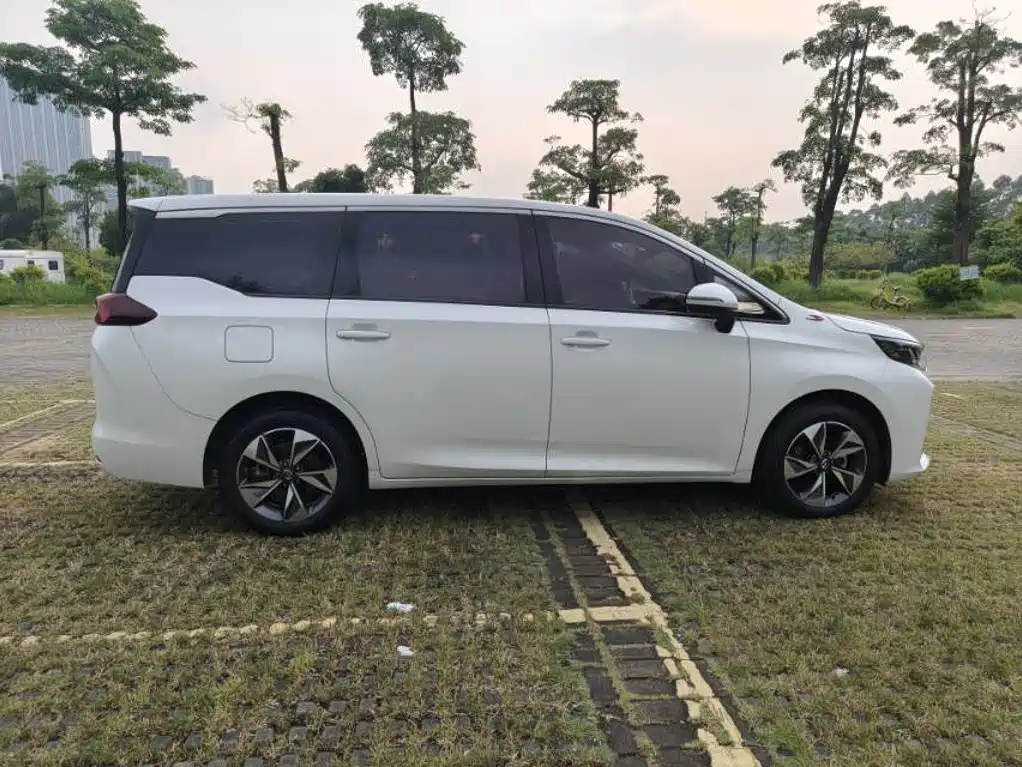 GAC Motor Trumpchi M6 — миниатюра 10