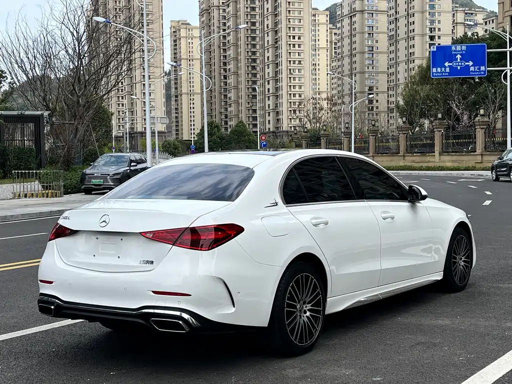 MERCEDES-BENZ C CLASS