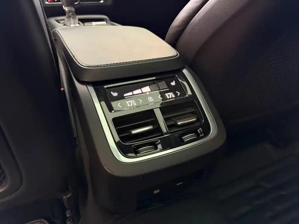 Volvo V90 — миниатюра 10