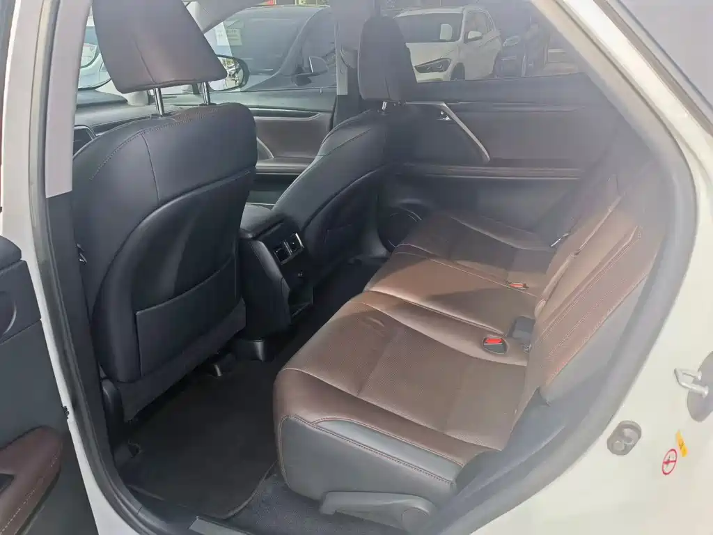 Lexus RX — миниатюра 9