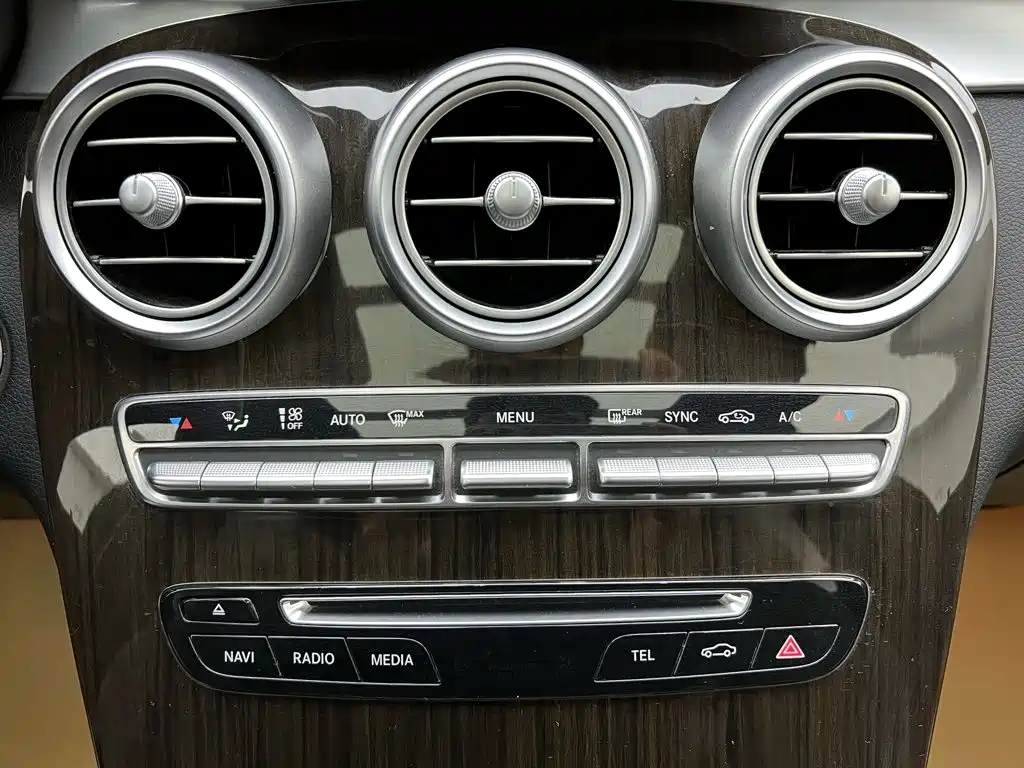 Mercedes-Benz GLC — миниатюра 34