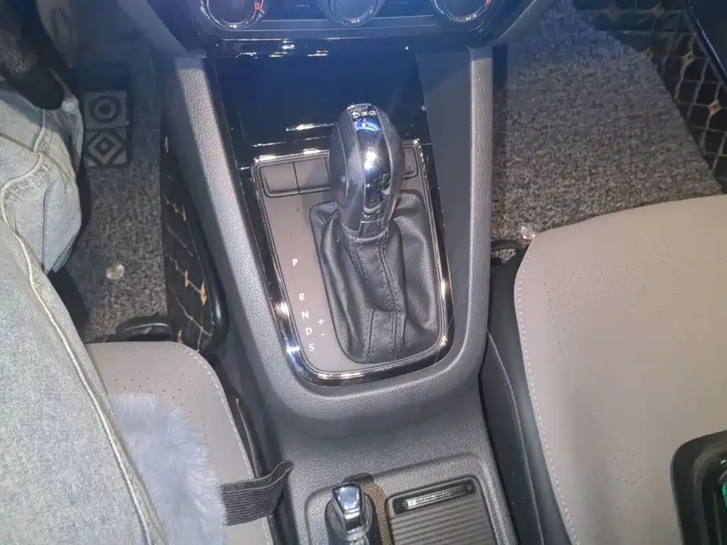 Volkswagen Sagitar — миниатюра 15