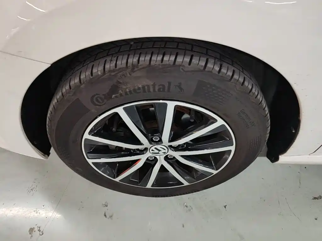 Volkswagen Polo — миниатюра 23