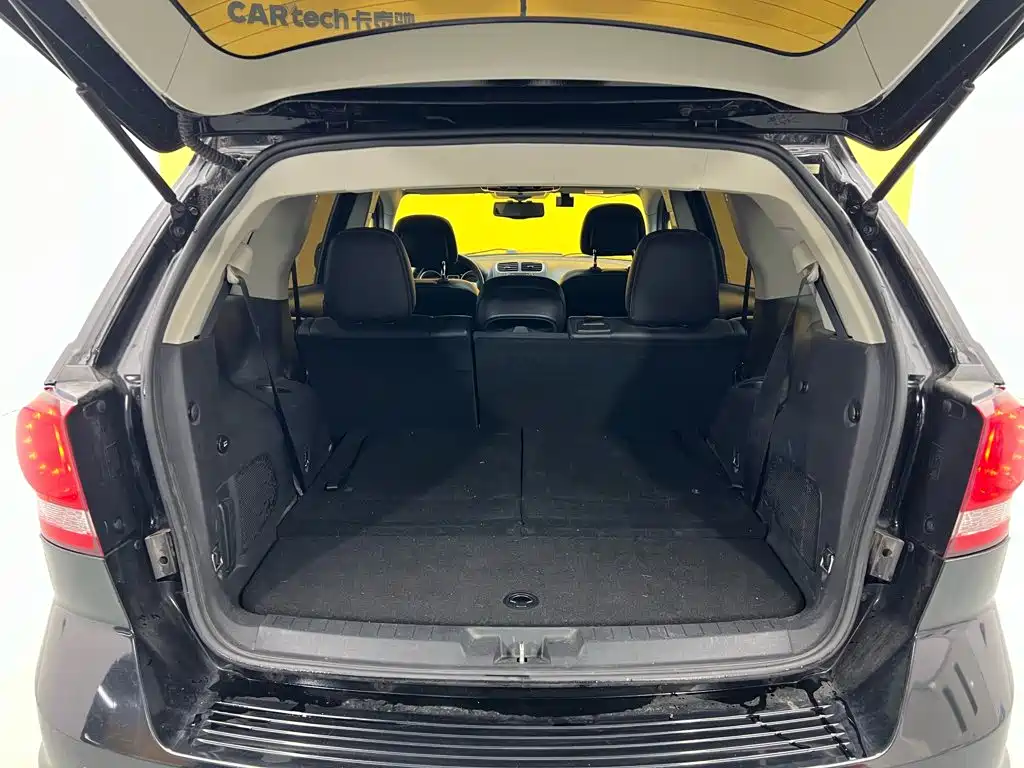 Dodge Journey — миниатюра 4