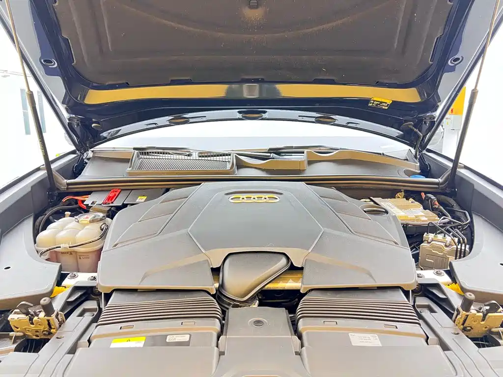 Audi Q8 — миниатюра 12