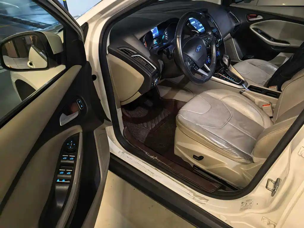 Ford Focus — миниатюра 7