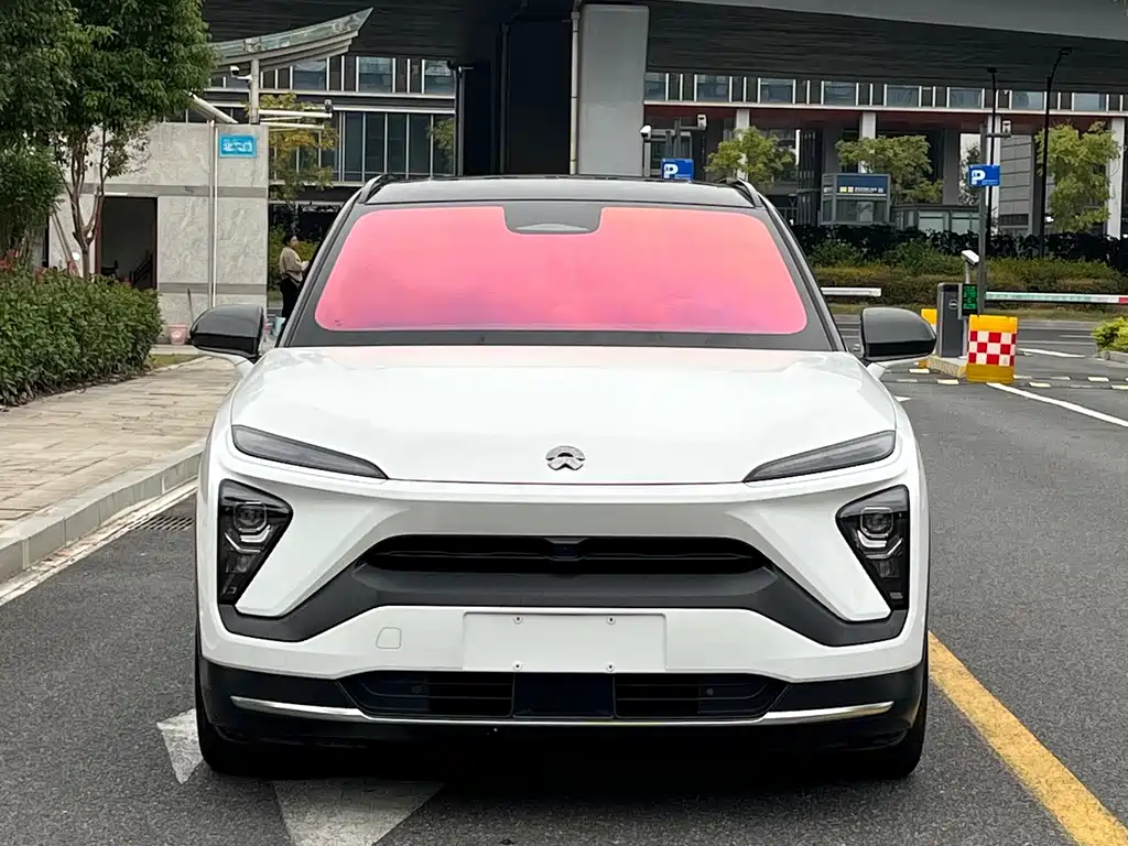 NIO ES6 — миниатюра 2